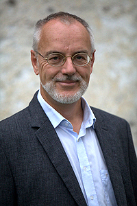 Stefan Lieser * 1957, M.A. Universität zu Köln, ist ausgebildeter Redakteur.